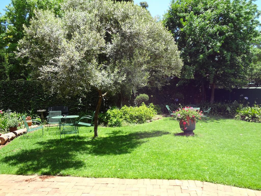 Guest House Seidel Pretoria-Noord Exteriör bild